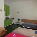 迷你汽车旅馆